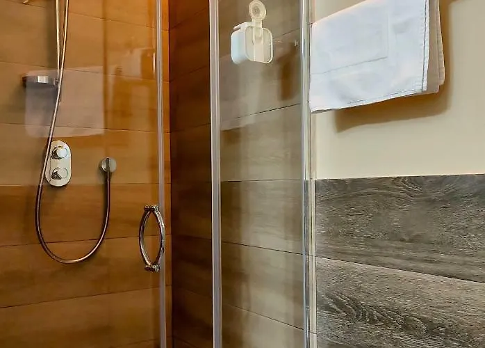 イトゥリエネア オスタトゥア 4*